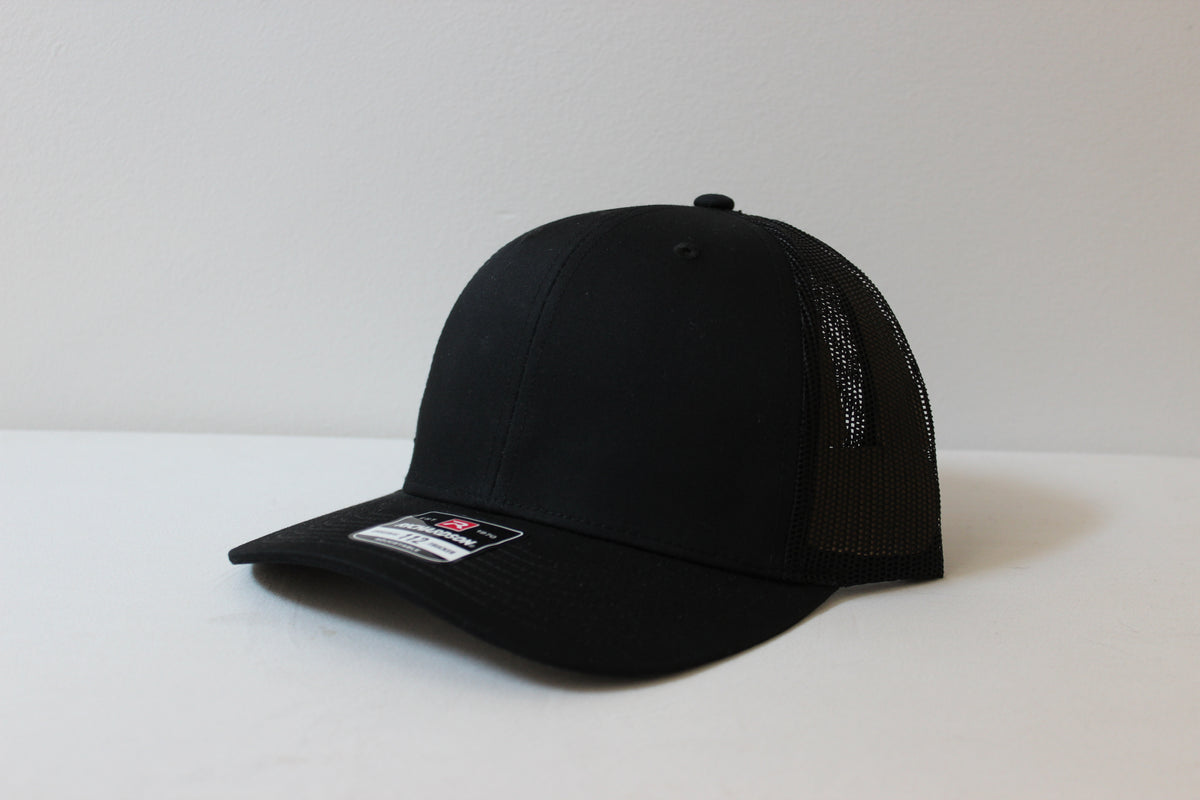 Richardson 112 trucker hat in Black